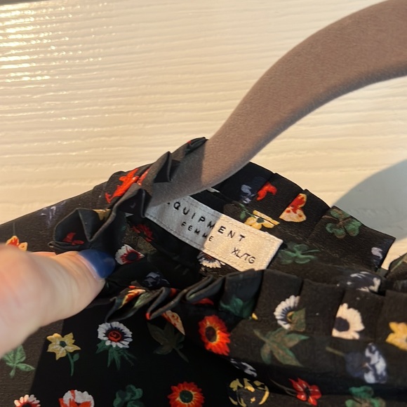 Equipment France Aurora multi floral black silk blouse mock neck bow top XL - Picture 3 of 10